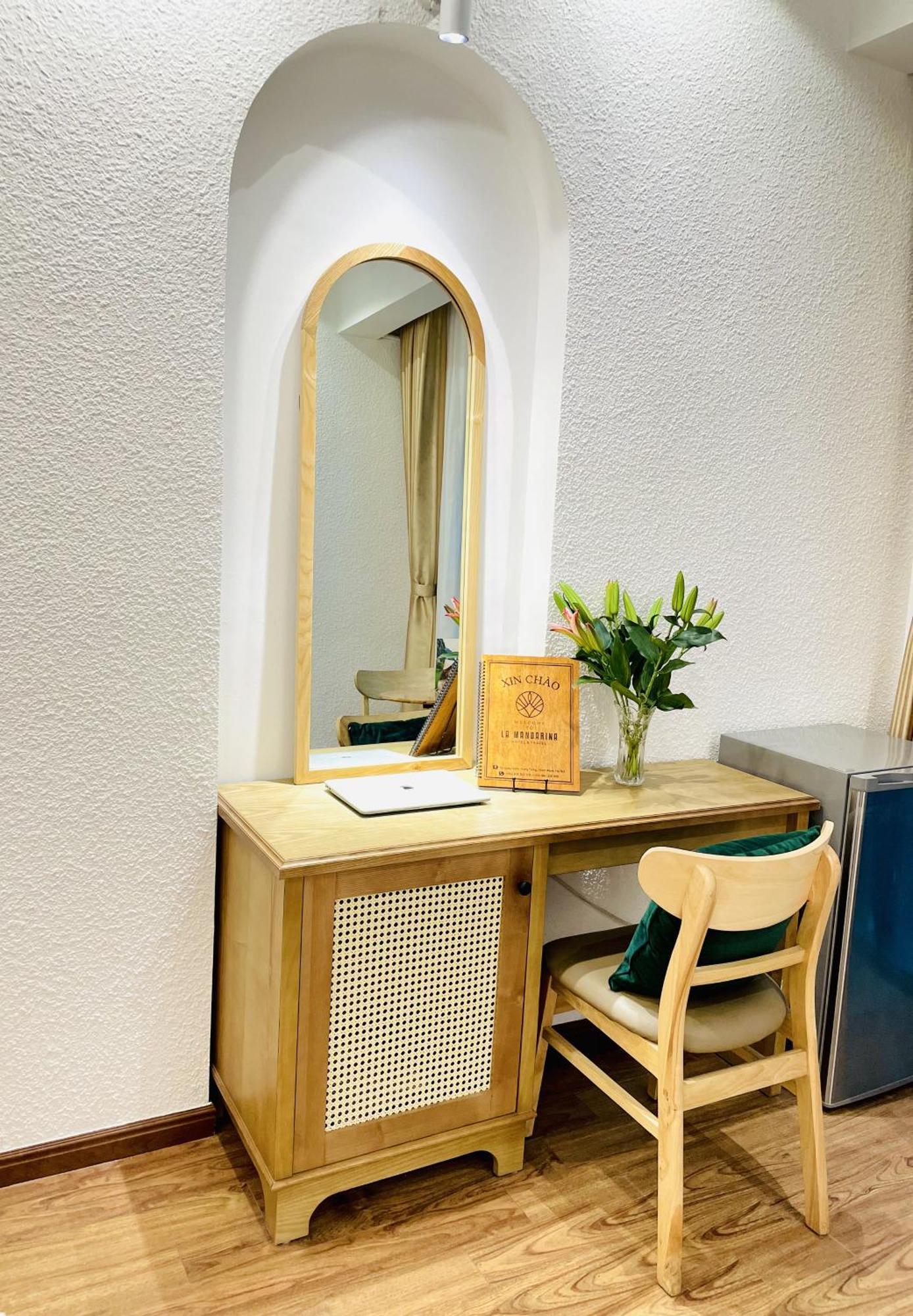 Aparthotel La Mandarina & Travel At 13 Hang Hanh Street