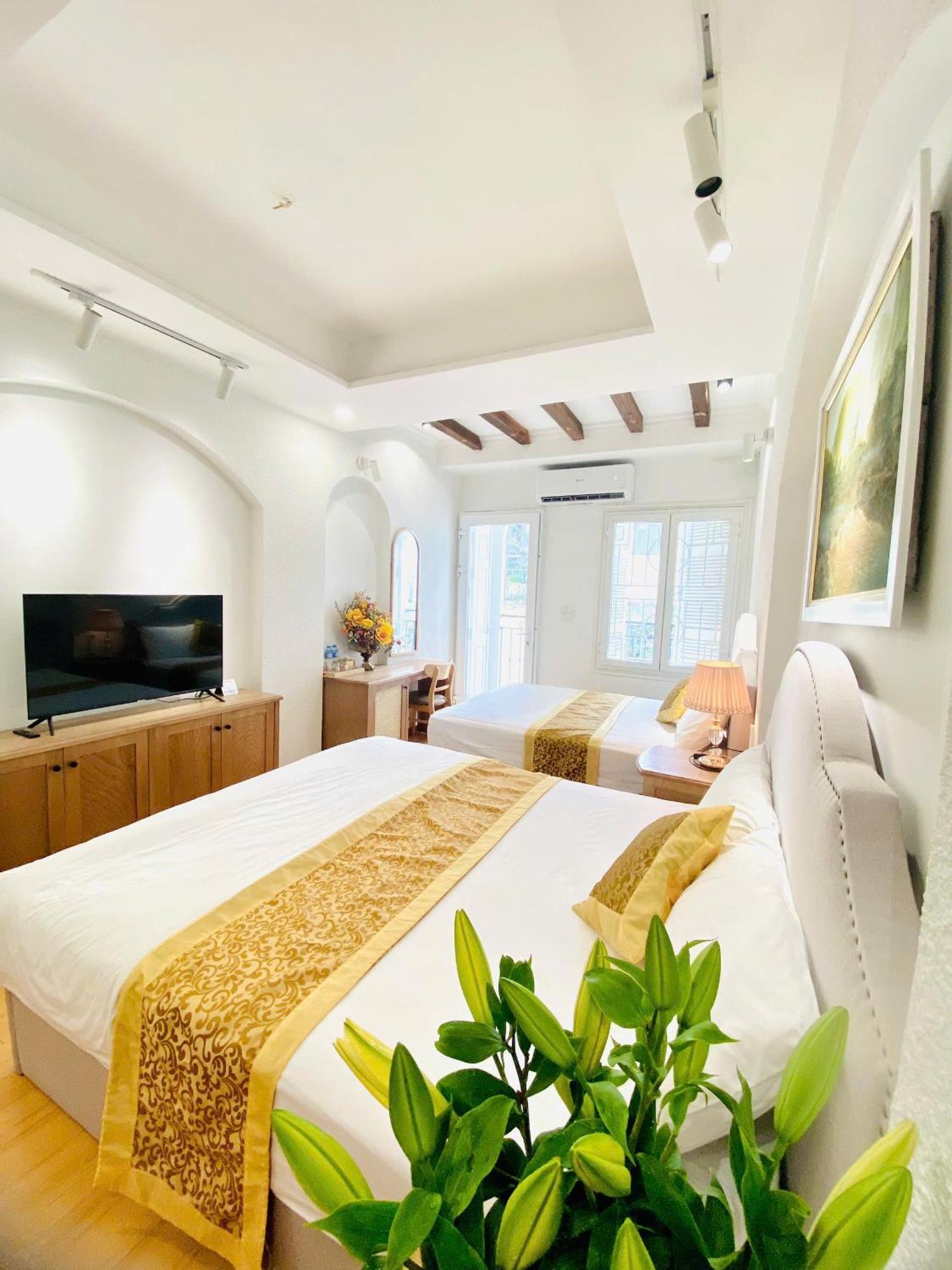 La Mandarina & Travel At 13 Hang Hanh Street Aparthotel *